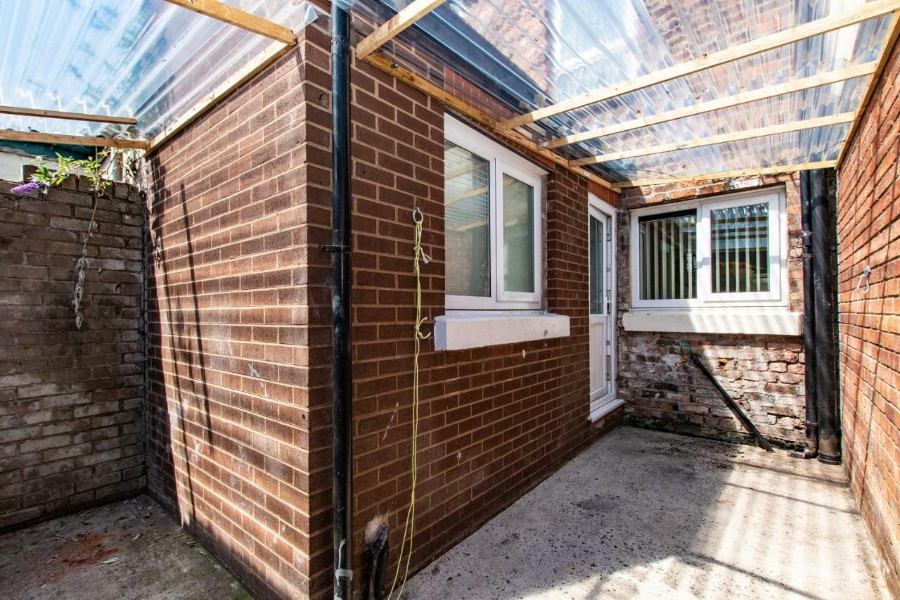 Cosy Anfield Guesthouse - Free Parking Liverpool Exterior foto